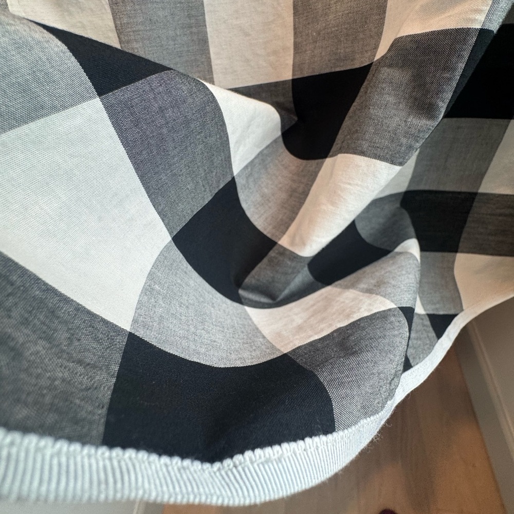 Black & White Buffalo Check Button-Front Blouse - Picture 8 of 9